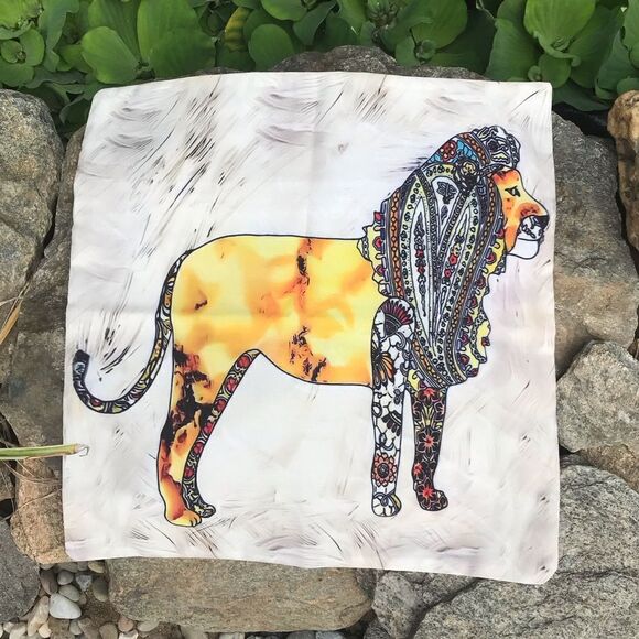 Royal Lion Pillow Cover - Picture 1 of 8